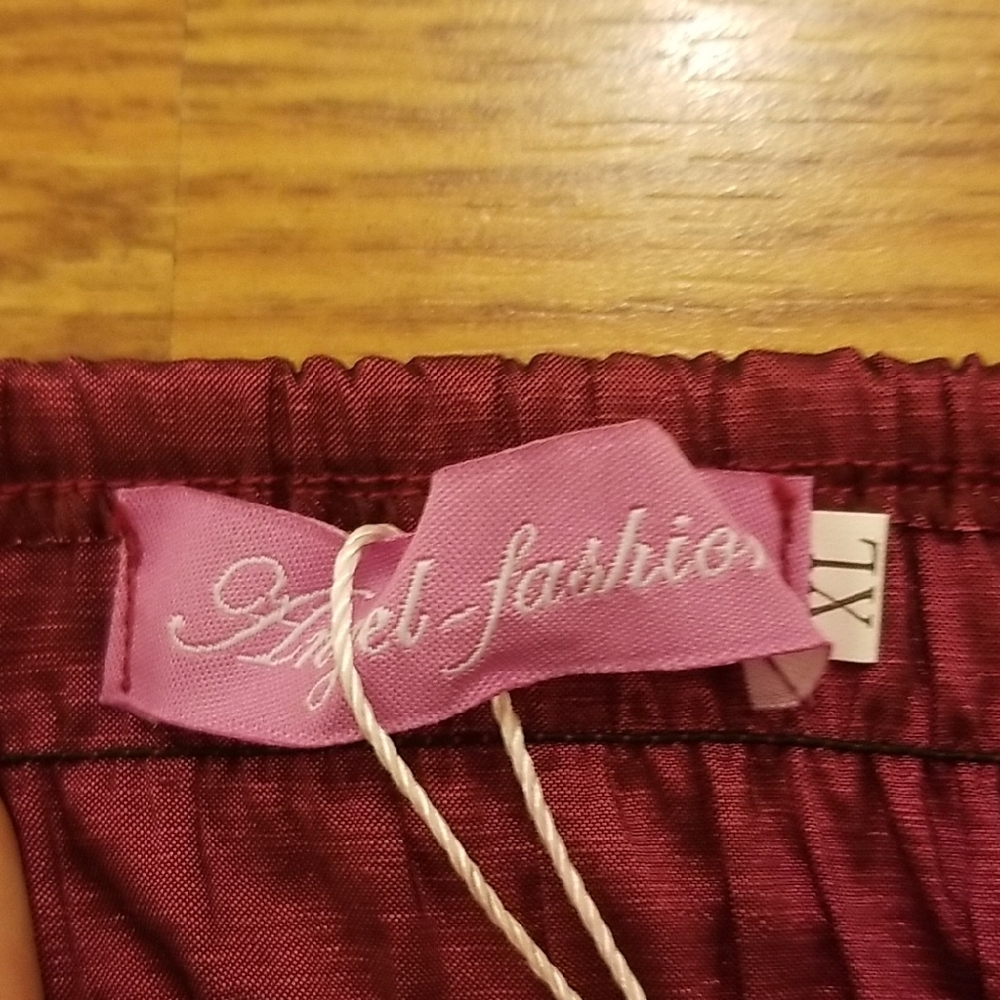 NWT Chic Strapless Burgundy Dress Juniors XL - Picture 4 of 12